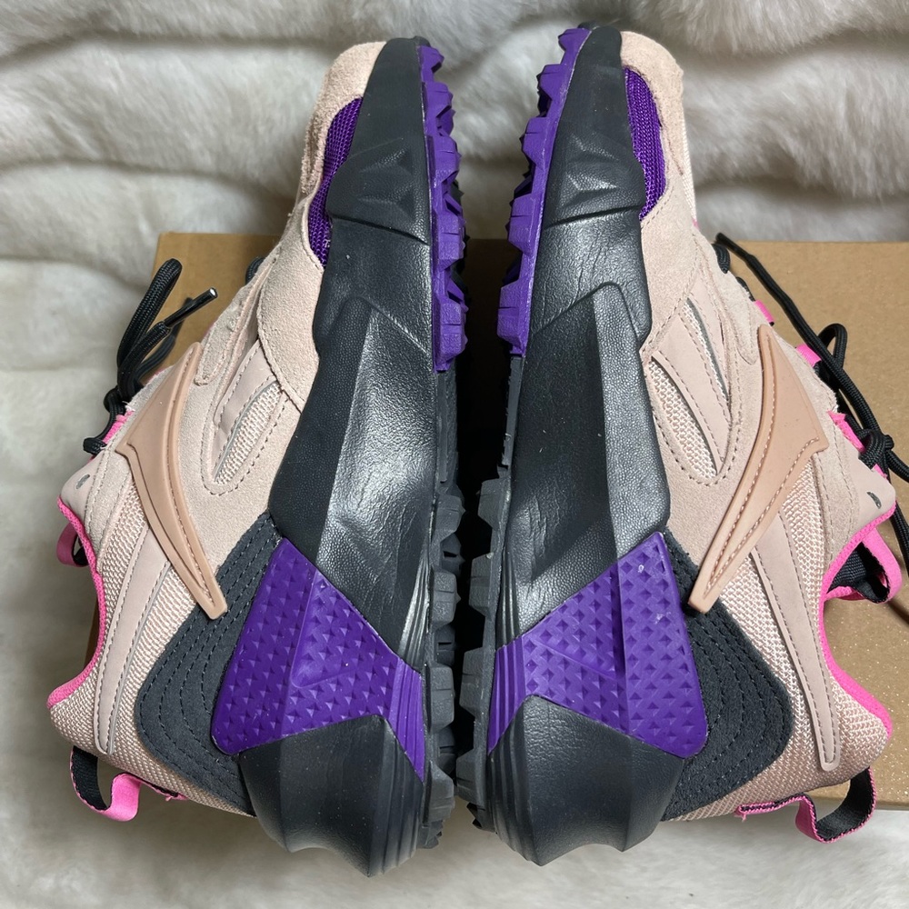 Reebok Aztrek Double trail Sneakers in two tone pink,purple &black Size8